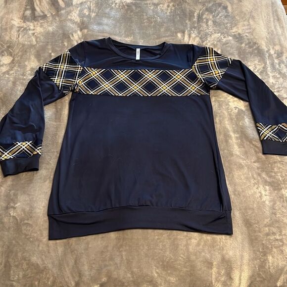 ACTING Pro. Large. Navy shirt with yellow/white plaid - Picture 3 of 8